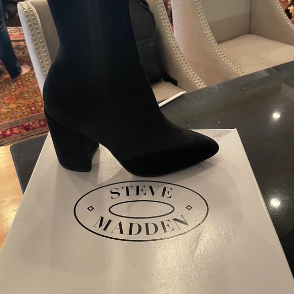 Steve Madden Pointed Toe Booties - Picture 6 of 6